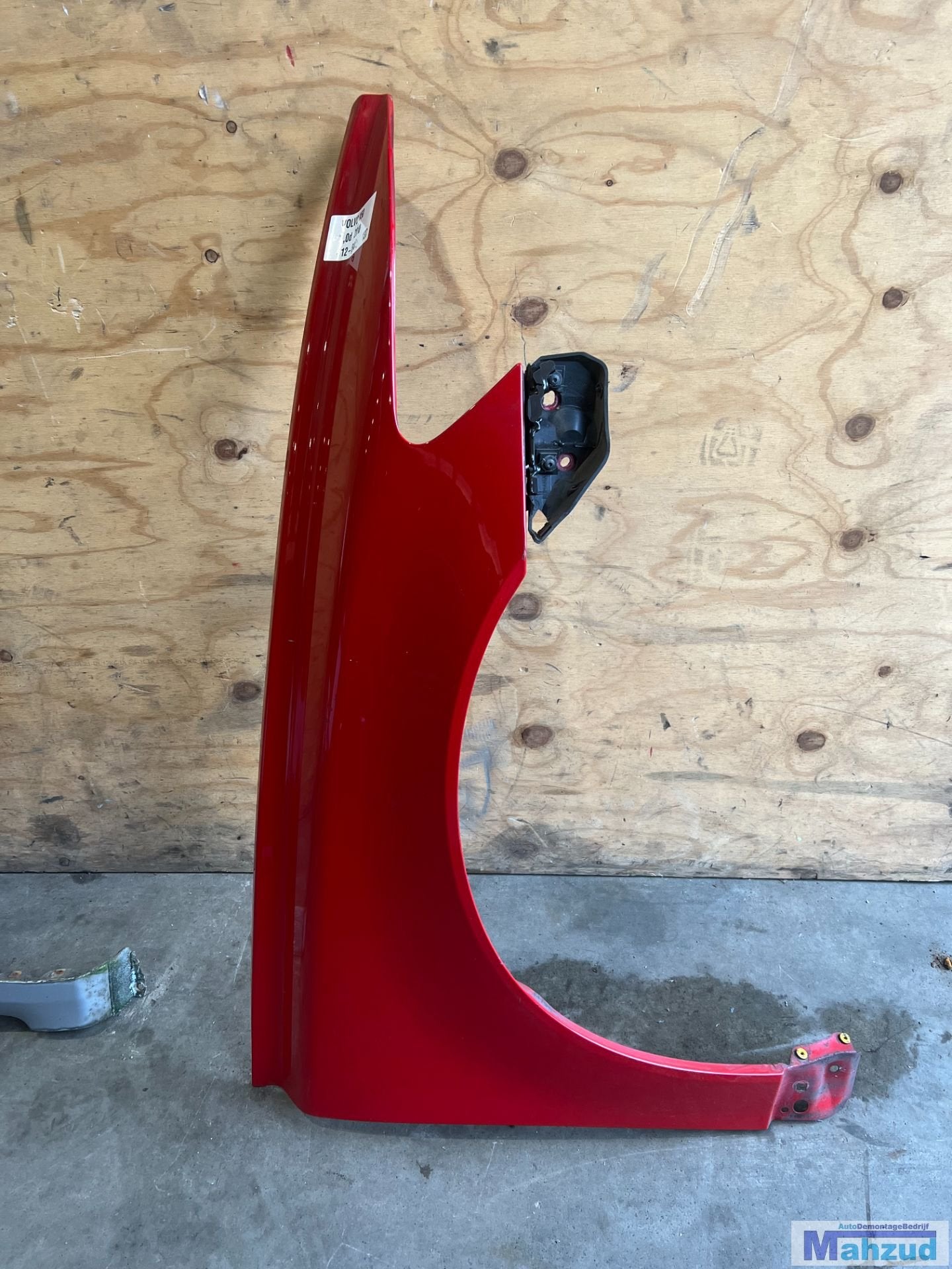VOLVO V50 Rood 612-64 rechts voorscherm 2004-2012, Gebruikt, Gunnar Engellaus vag 8
405 31  Gothenburg, SE, Info@volvocars.com