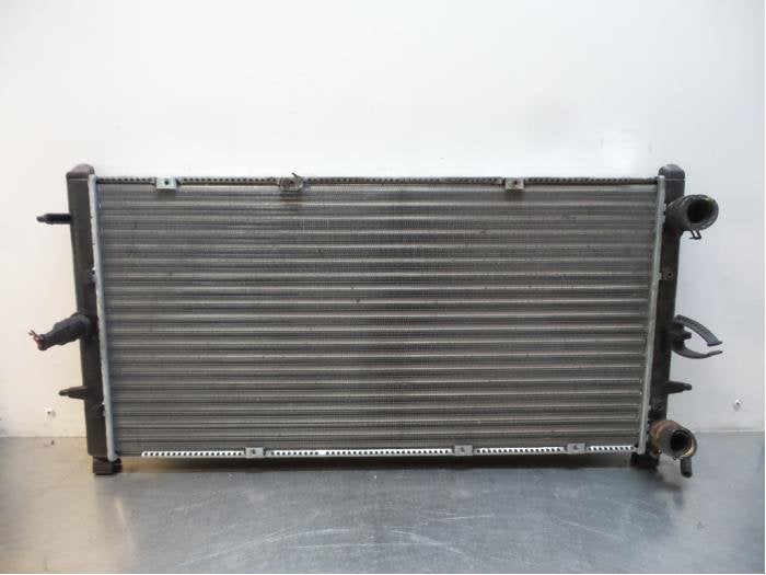 Radiateur d'un Volkswagen Transporter (Transporter 90-), Volkswagen, -, 3 mois de garantie, Utilisé