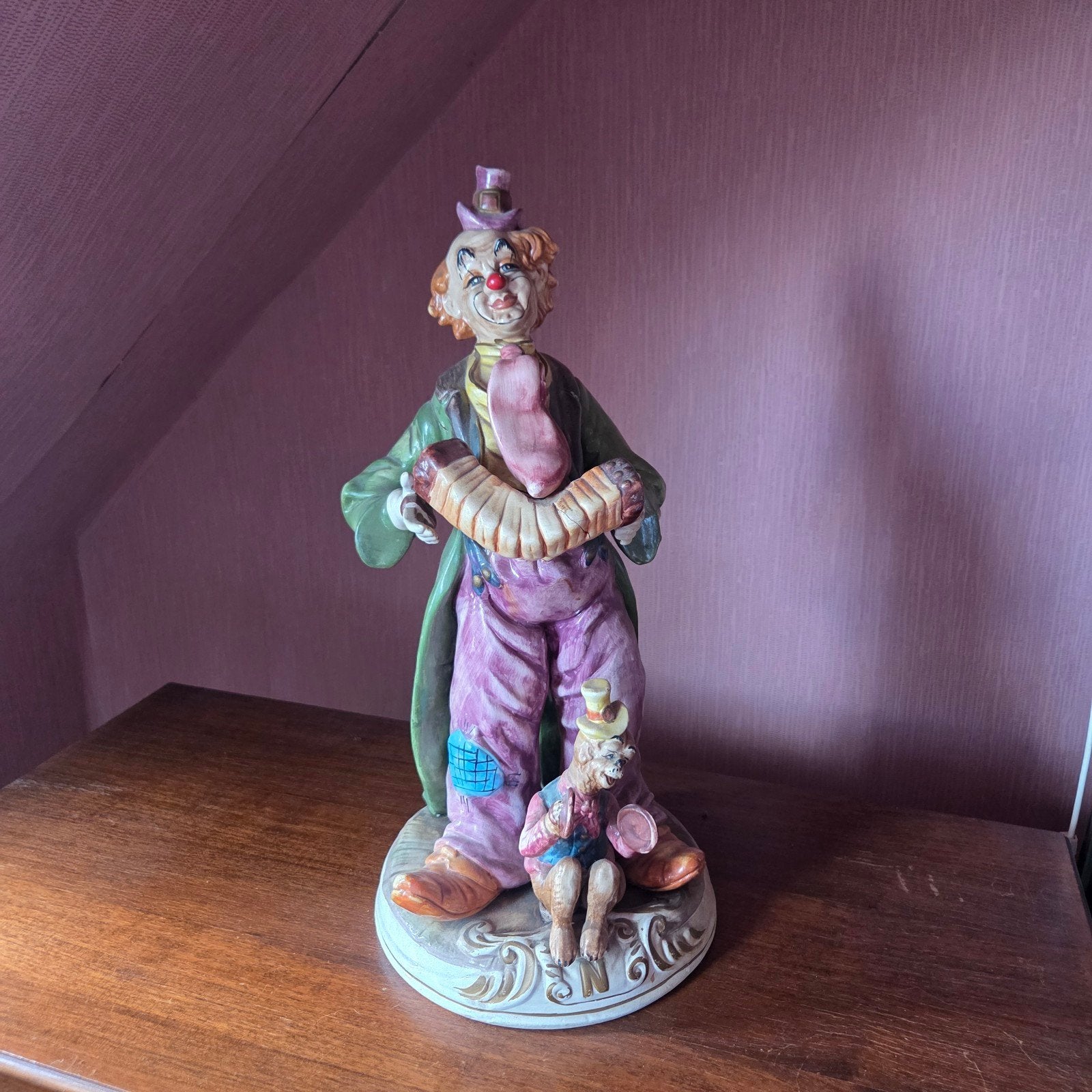 Geglazuurd beeldje van clown met aapje (Gent), Enlèvement, Utilisé