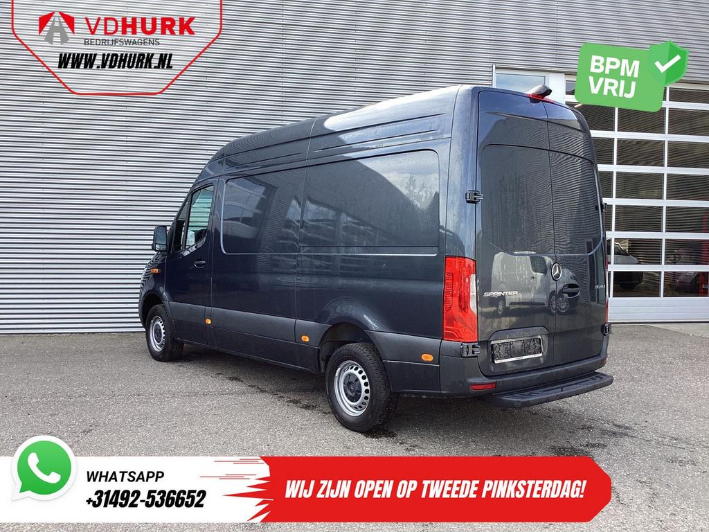 Mercedes-Benz Sprinter 317 CDI Aut. L2H2 LED/ Stoelverw./ Ge, Auto's, Automaat, Mercedes-Benz, Bedrijf, Diesel
