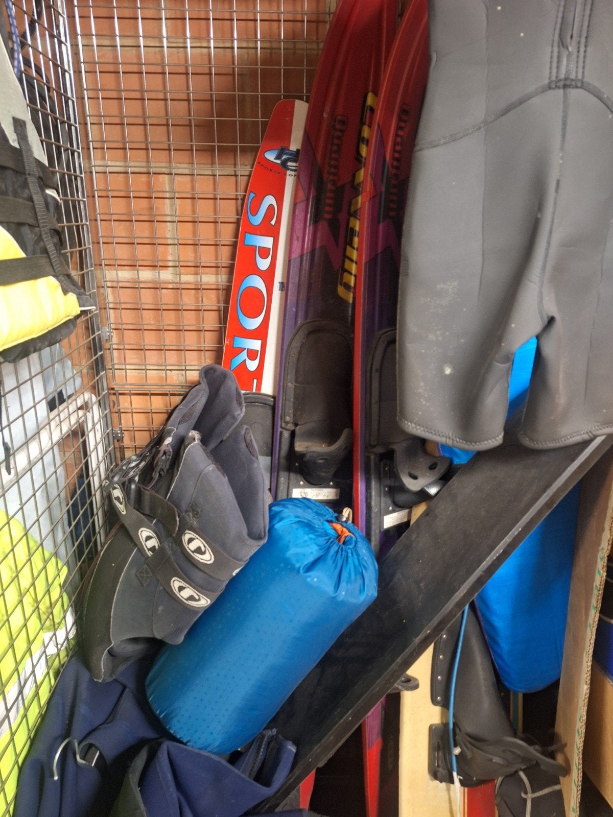Watersport  en waterski  materiaal, Ophalen