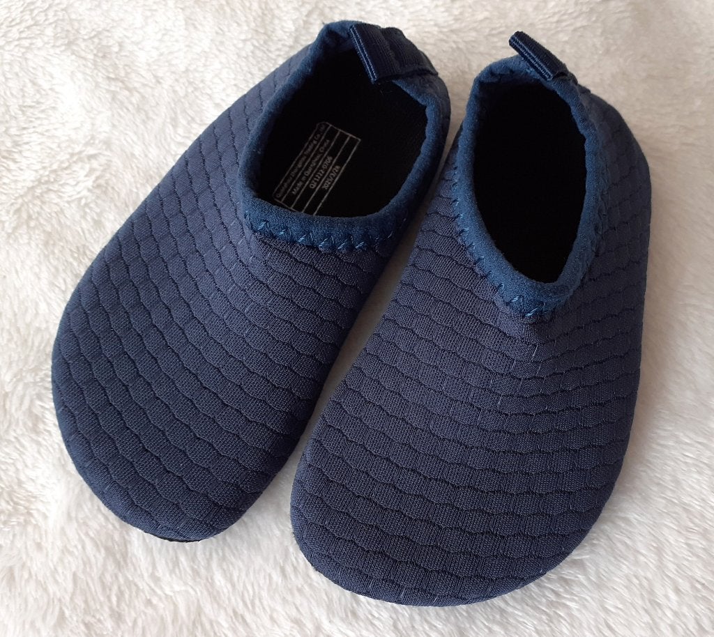 Baby schoenen waterschoenen of slofjes donkerblauw 20-21, Schoentjes, Jongetje of Meisje, Nieuw, Ophalen of Verzenden