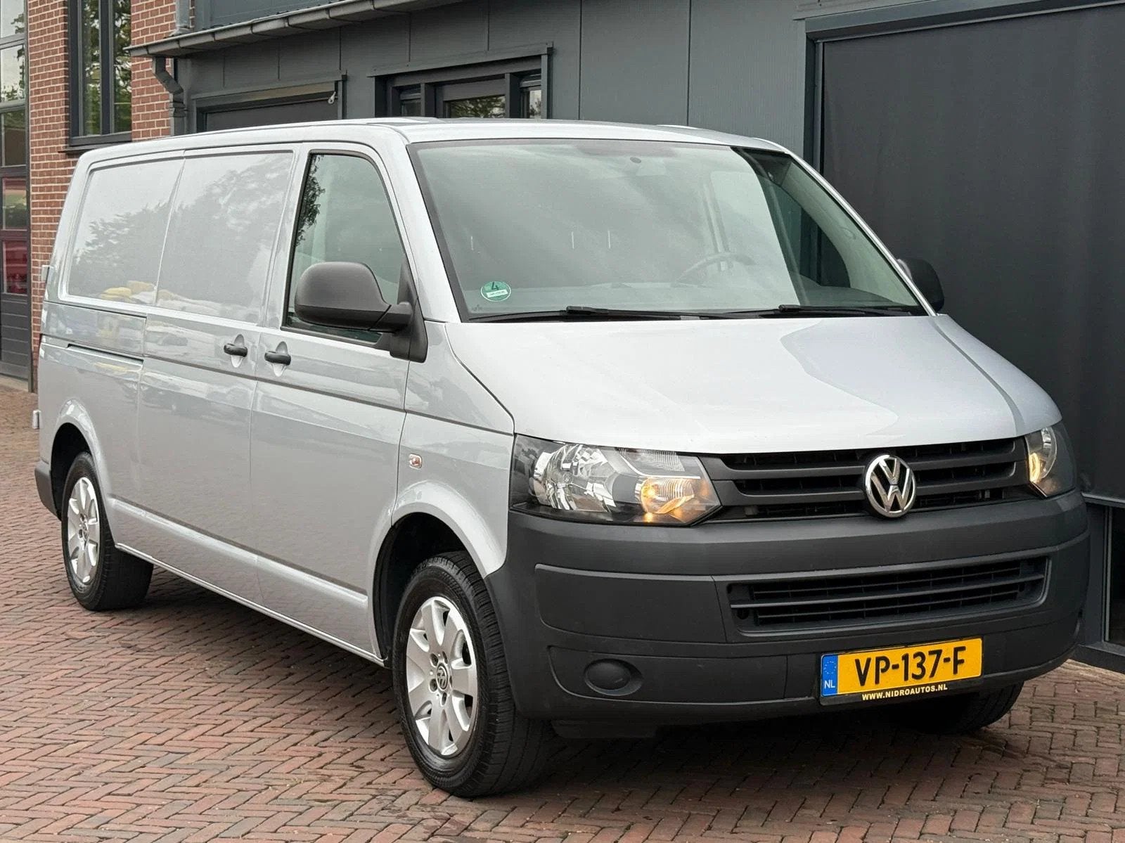 Volkswagen Transporter 2.0 TDI 114 PK L2 Airco Trekhaak Nwe, Voorwielaandrijving, Gebruikt, 4 cilinders, Volkswagen