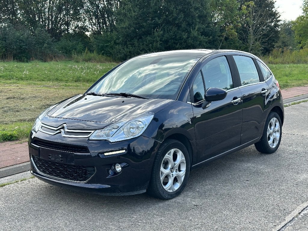 Citroen C3 1.2i Essence Exclusive Toit Pano GPS Clim Jantes, Autos, Achat, Entreprise, 5 portes, Tissu