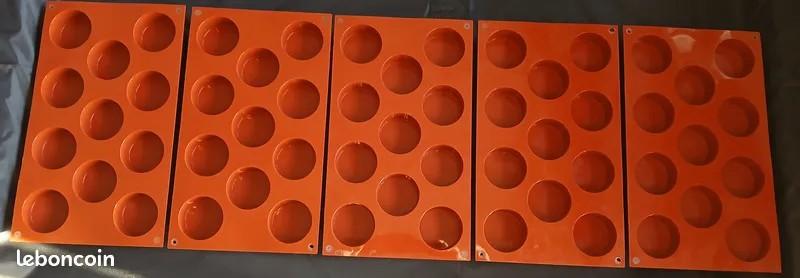 Lot de 5 moules muffins tartelettes 11 cylindres en silicone