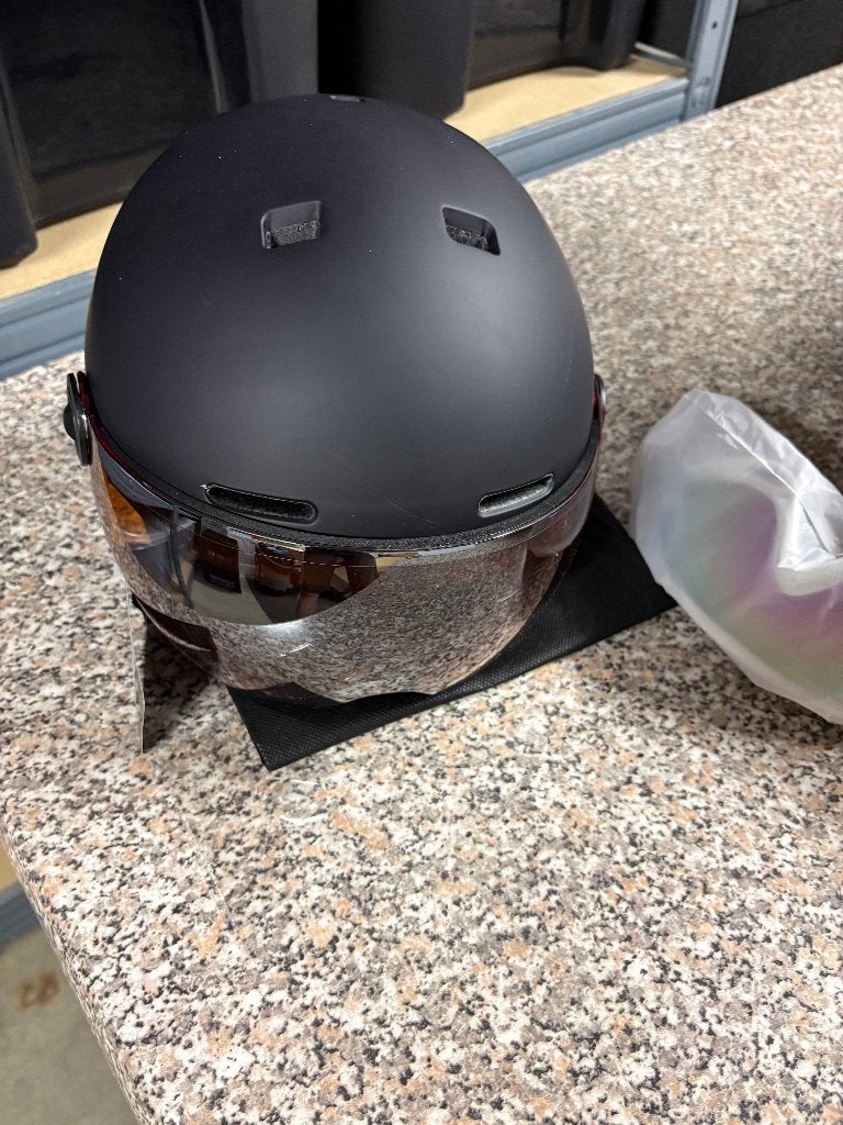 skihelm met zonneklep, Sport en Fitness, Skiën en Langlaufen, Ophalen, Zo goed als nieuw