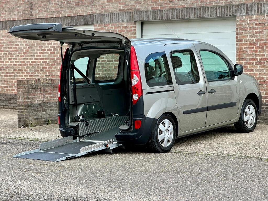 Renault Kangoo 1.6i Rolstoelwagen -Nieuwstaat–  *031.000 km*, Auto's, Aangepast voor mindervaliden, Kangoo, Particulier, Te koop