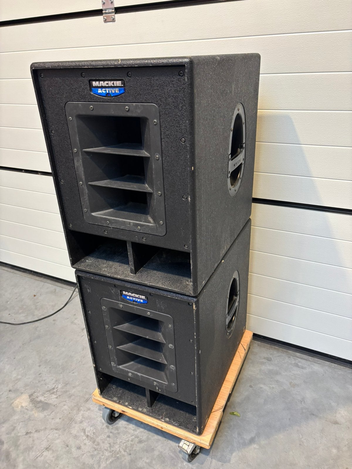 Mackie SWA1501 15 inch actieve subwoofer, Ophalen, Gebruikt, 150 watt of meer, Subwoofer