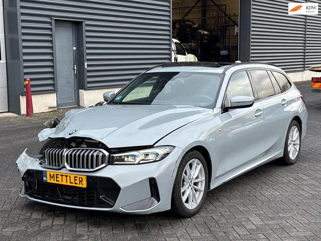 BMW 3-serie 320d, M-pakket, head up, panoramadak, 360 camera, Autos, Argent ou Gris, Achat, 4 portes, Entreprise