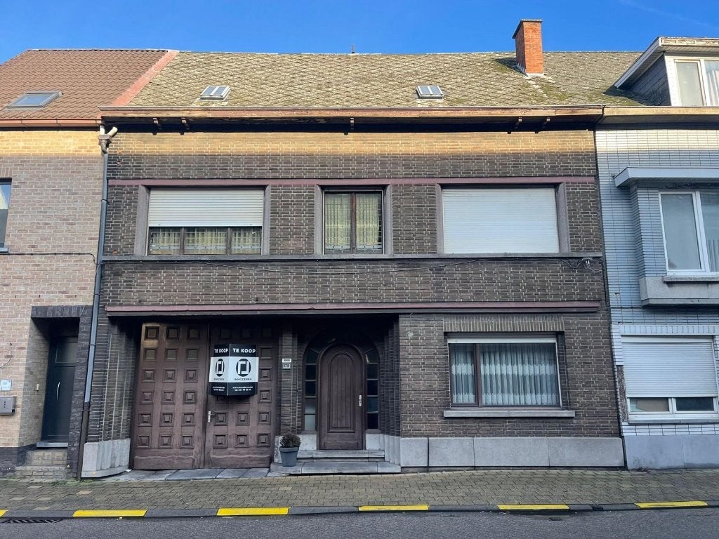 Ruime te renoveren gezinswoning in Willebroek te koop, Maison 2 façades, Province d'Anvers, 247 m², 200 à 500 m²