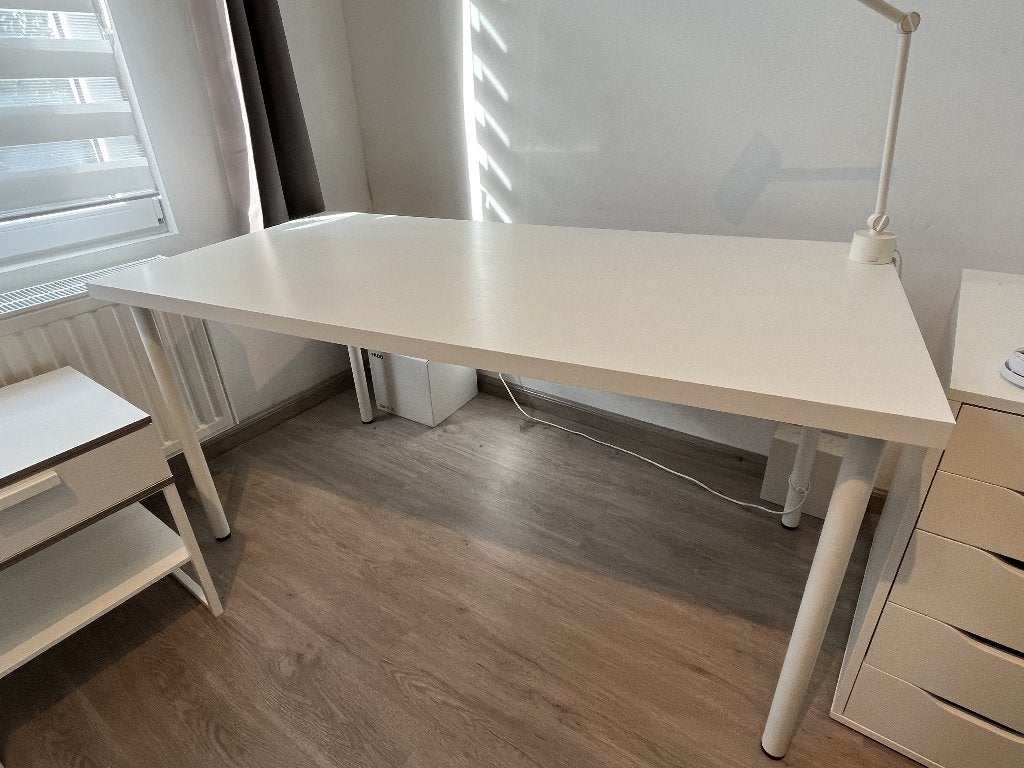 Bureau / tafel wit, af te halen in Gent, Ophalen, Demontabel, Hout, Zo goed als nieuw