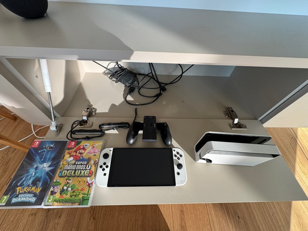 Nintendo Switch Oled, Switch OLED, Enlèvement ou Envoi, Avec 1 manette, Comme neuf
