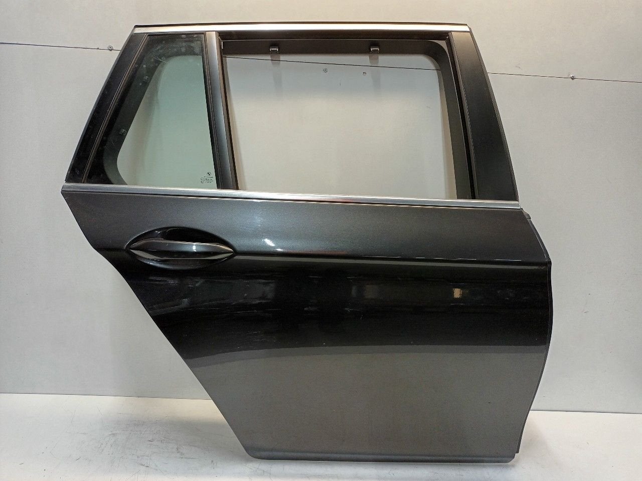 Portier rechts achter BMW 5 serie, Onderdelen@venauto.nl, Van der Ven Autorecycling B.V., Gebruikt, Ettenseweg 76, 4706 PB Roosendaal, The Netherlands