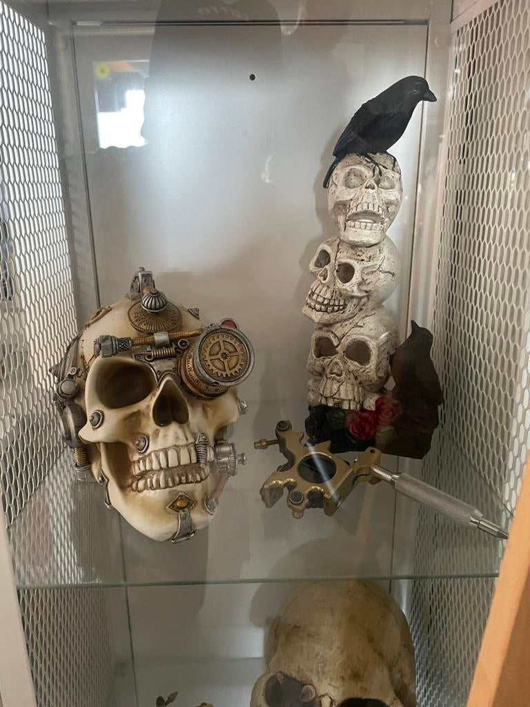 Skullbeelden, Ophalen, Zo goed als nieuw