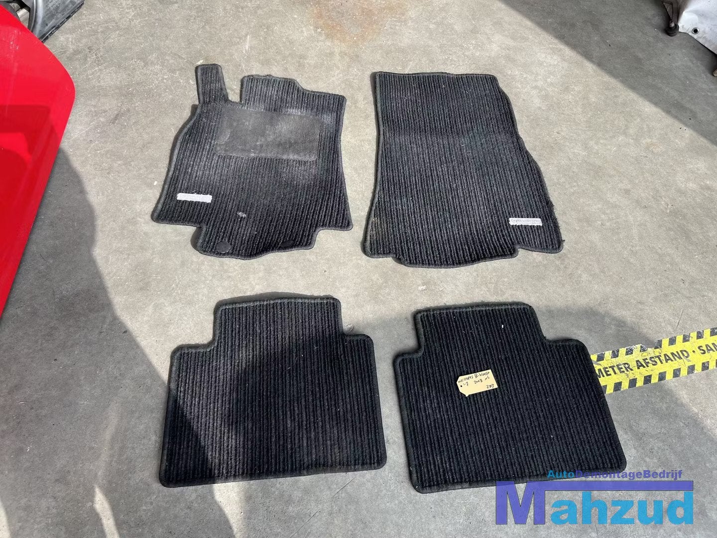 MERCEDES B-klasse W245 Mattenset 2005-2011, Auto-onderdelen, Gebruikt, Mercedes-Benz AG, Mercedes-Benz, Mercedesstrasse 120
70372  Stuttgart, DE