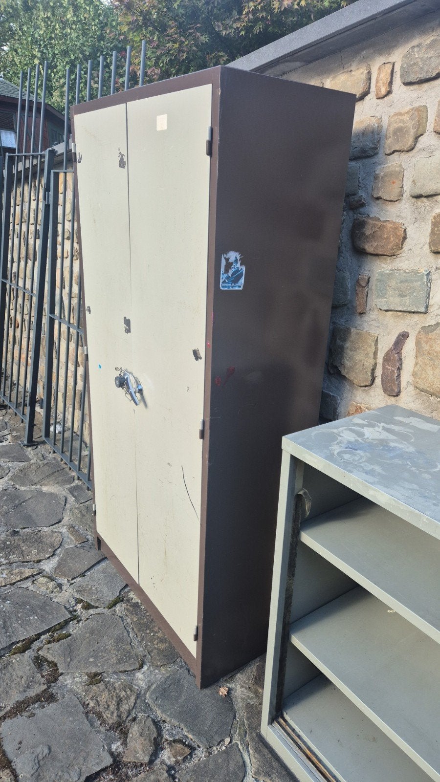 armoire métallique et petite armoir vend en semble ou sépare, Enlèvement, Utilisé