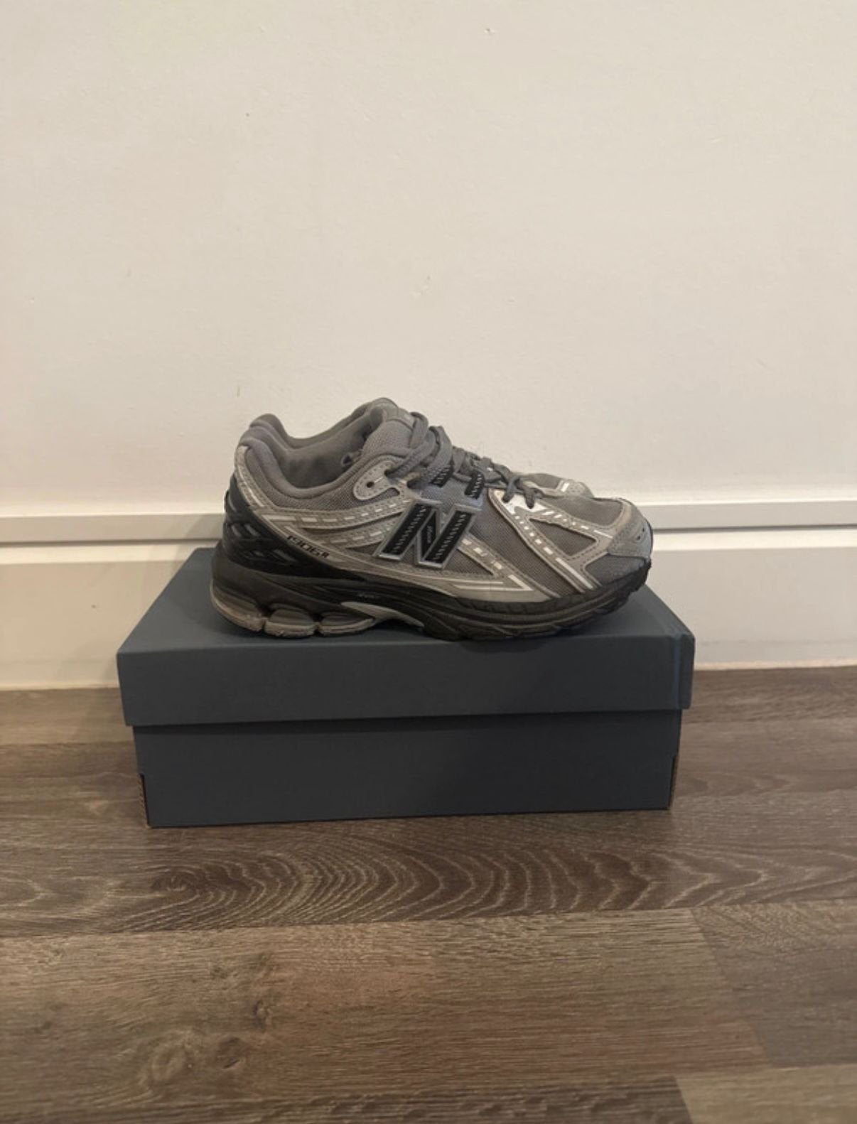 Grijze sneakers New Balance maat 38,5, Ophalen of Verzenden, Gebruikt