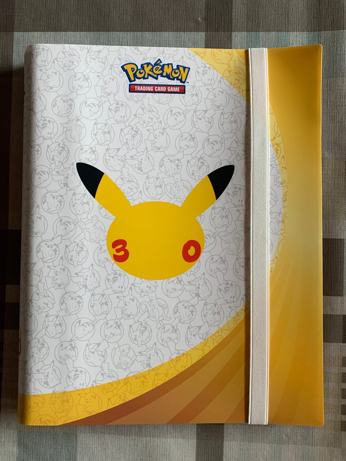 Pokemon 30th celebration binder LEEG, Ophalen of Verzenden, Zo goed als nieuw