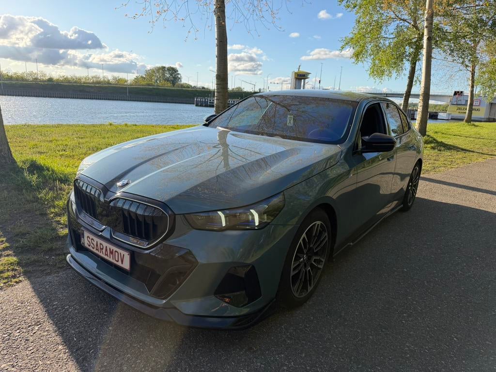 Bmw 520i M sport Mild Hybride, Auto's, Lichtmetalen velgen, Bedrijf, Te koop, Groen