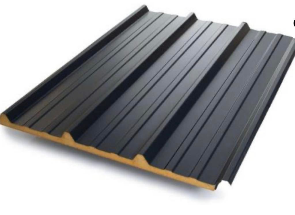 Trapezium dakplaat geïsoleerd., Doe-het-zelf en Bouw, Dakpannen en Dakbedekking, Ophalen