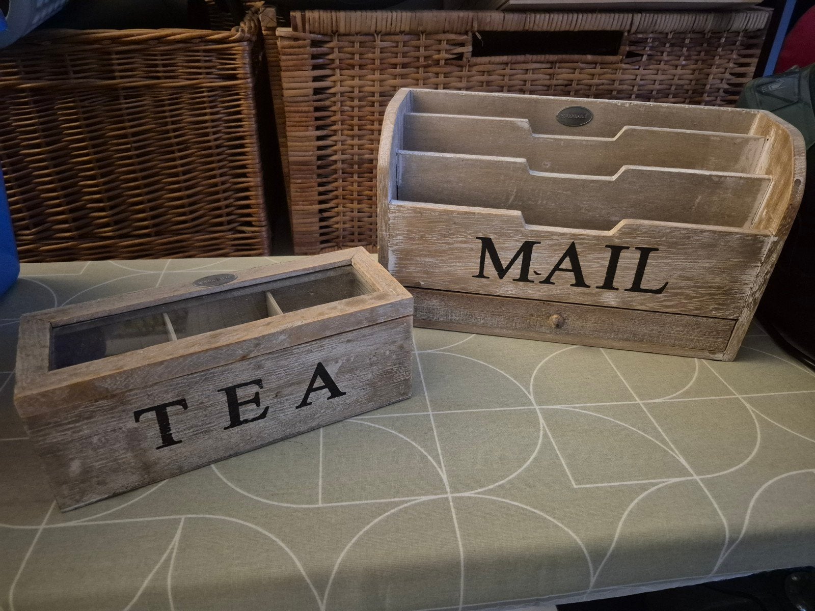 houten post houder en opbergdoos thee, Ophalen, Gebruikt