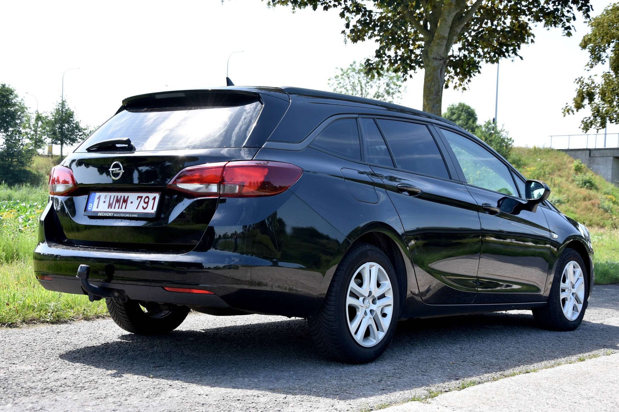 Opel Astra Astra 1.6 CDTi ECOTEC D, Achat, Entreprise, Boîte manuelle, Noir