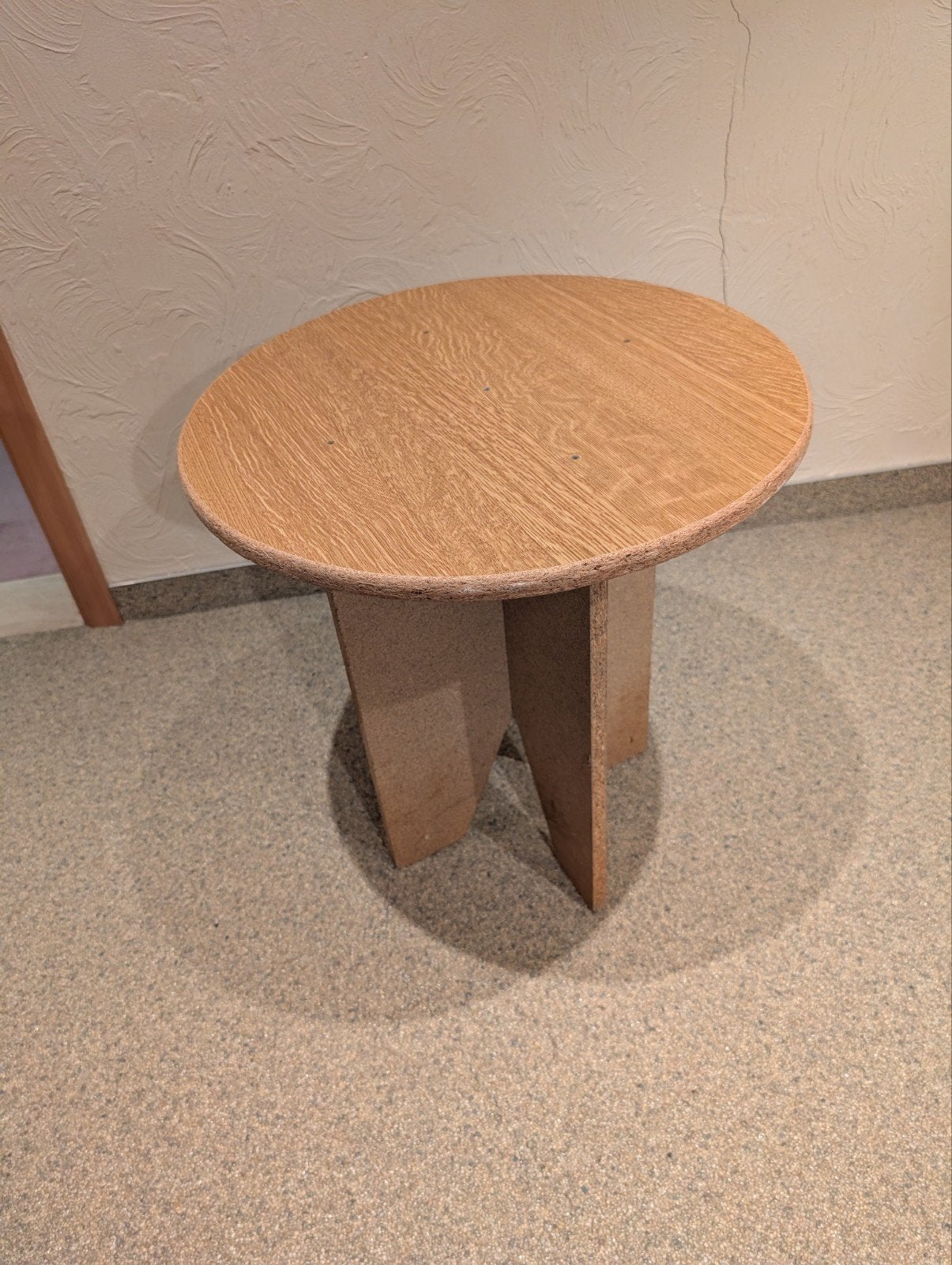 rond houten bijzet tafeltje, Huis en Inrichting, Ophalen, Zo goed als nieuw, Rond, Hout