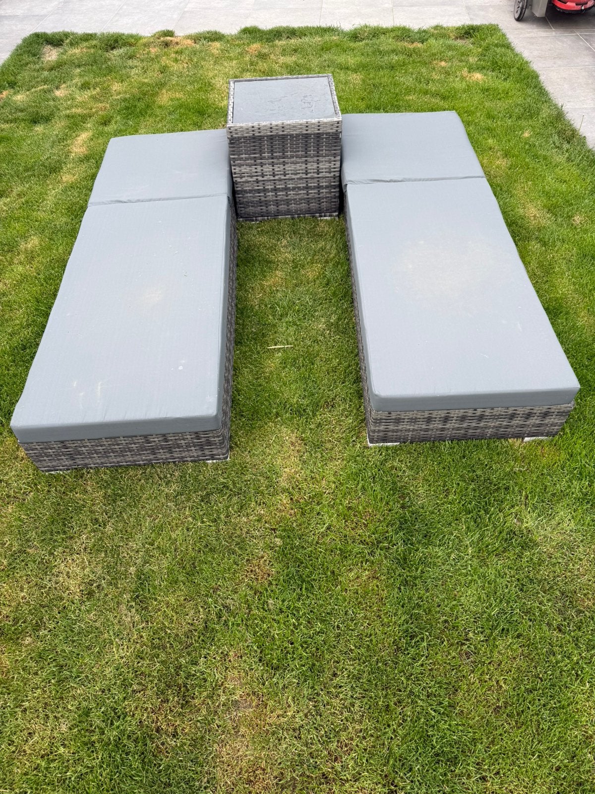 2 bains de soleil en aluminium avec table de rangement, Enlèvement, Comme neuf, Aluminium