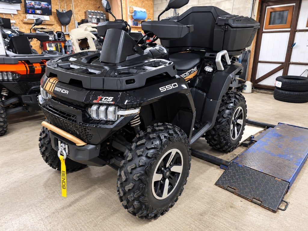 Benda Redstone 550 FIRST, Motos, 550 cm³, 2 cylindres, 12 à 35 kW