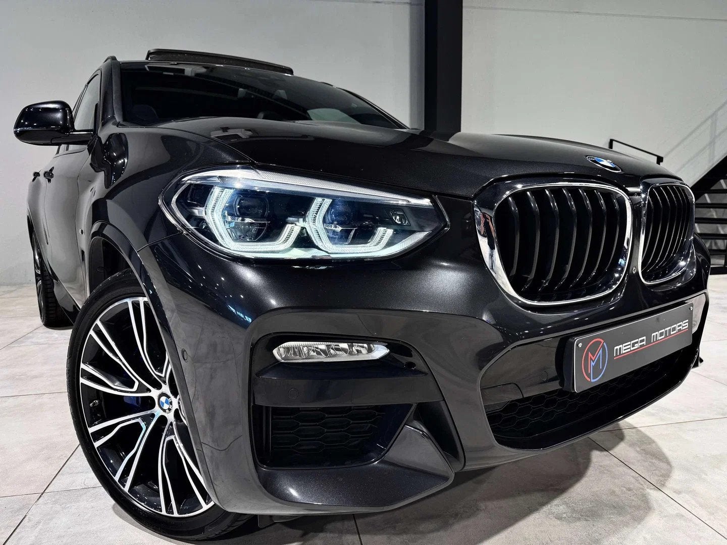 BMW X4 2.0dAS 190CV X-DRiVE ! PACK M" ! H&K CAMERA 360 NAV, Autos, Cuir, Achat, Euro 6, Noir
