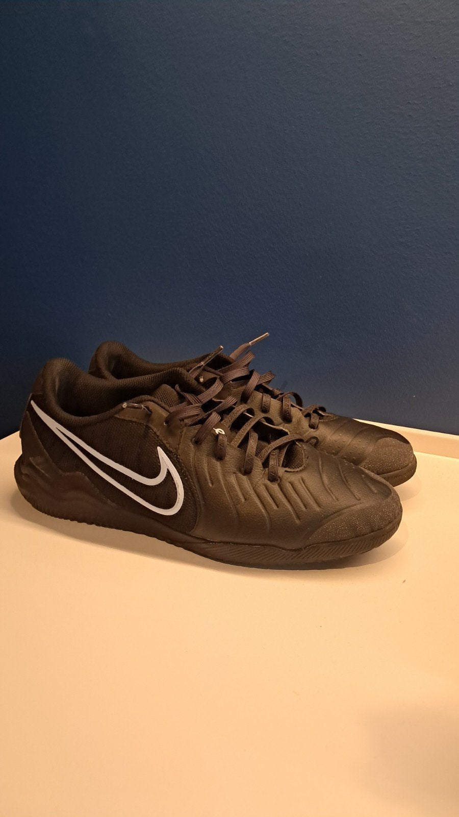 Zaalvoetbalschoenen nike (non marking), Kleding | Heren, Schoenen, Ophalen