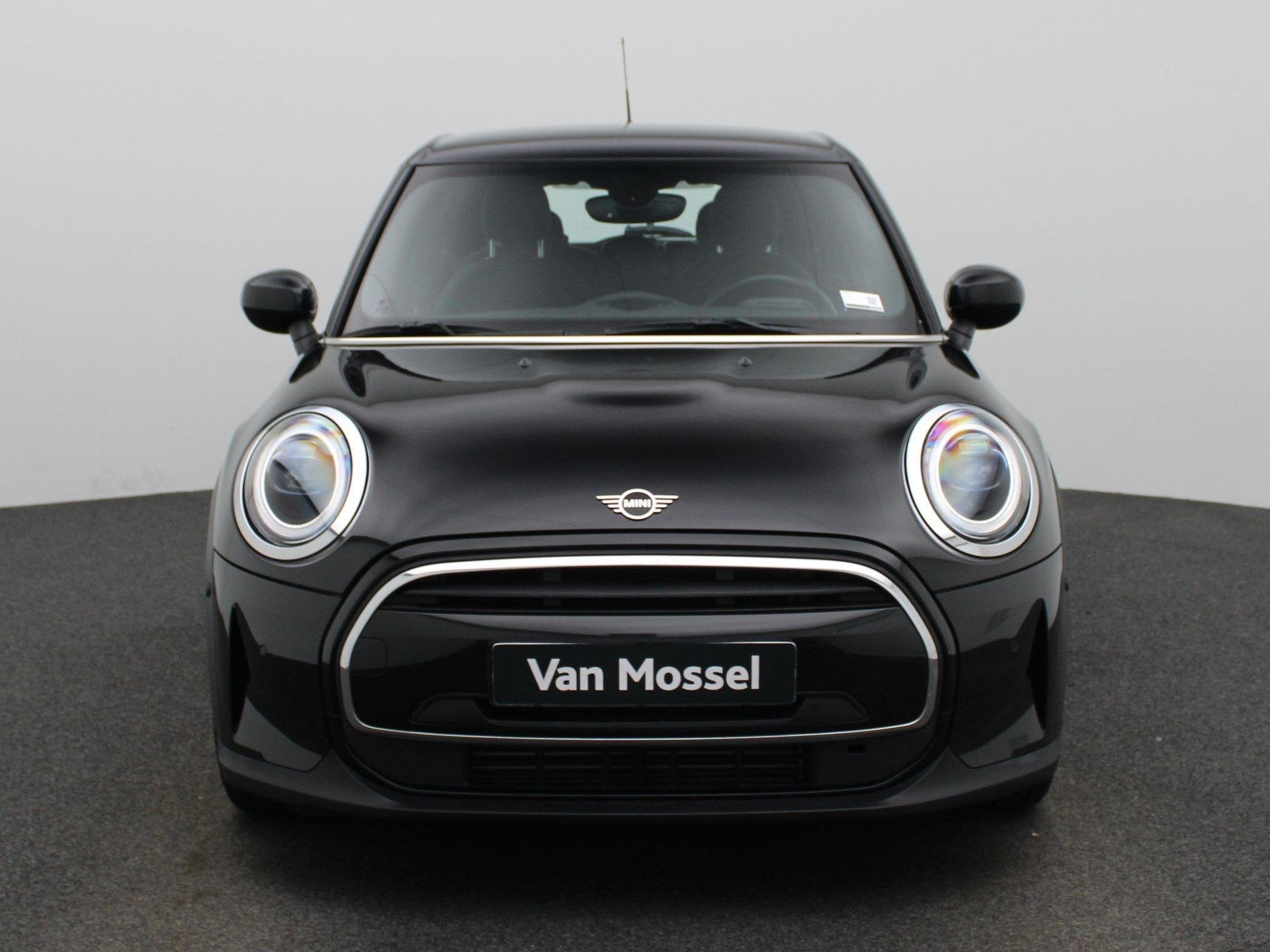 Mini Mini 5 door One NAVI | PDC | Bluetooth, Voorwielaandrijving, 75 kW, Stof, Gebruikt