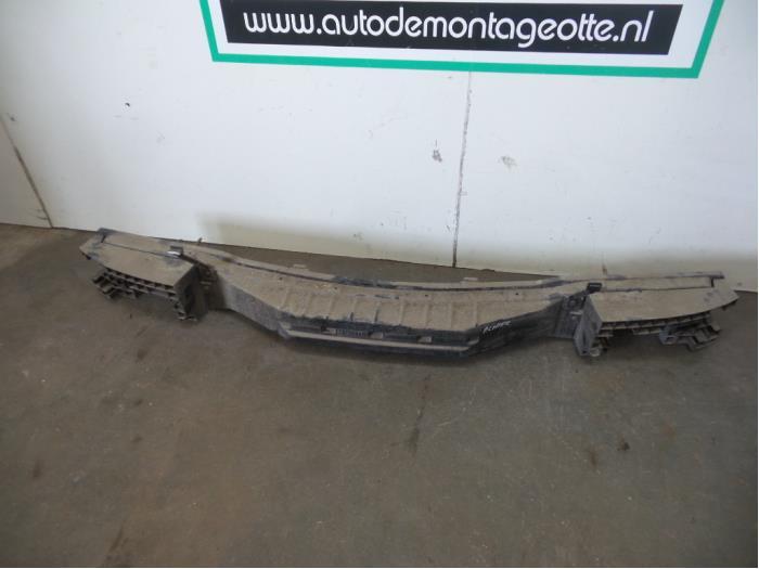 Bumperframe achter van een Hyundai IX20 (IX20 10-), Auto-onderdelen, Ophanging en Onderstel, Hyundai, Gebruikt, 3 maanden garantie