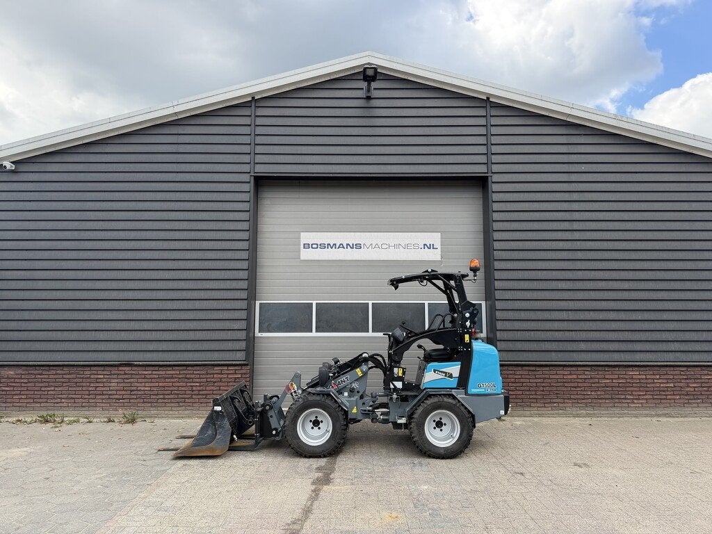 Giant G1500 L X-tra minishovel DEMO 2026 €520 LEASE