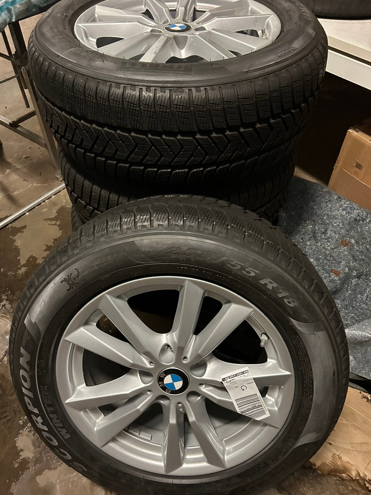 Nieuwe velgen met Pirelli-banden voor BMW X 1, 2, 3, 4, 5, 6, Enlèvement, Pneus hiver, Pneu(s)