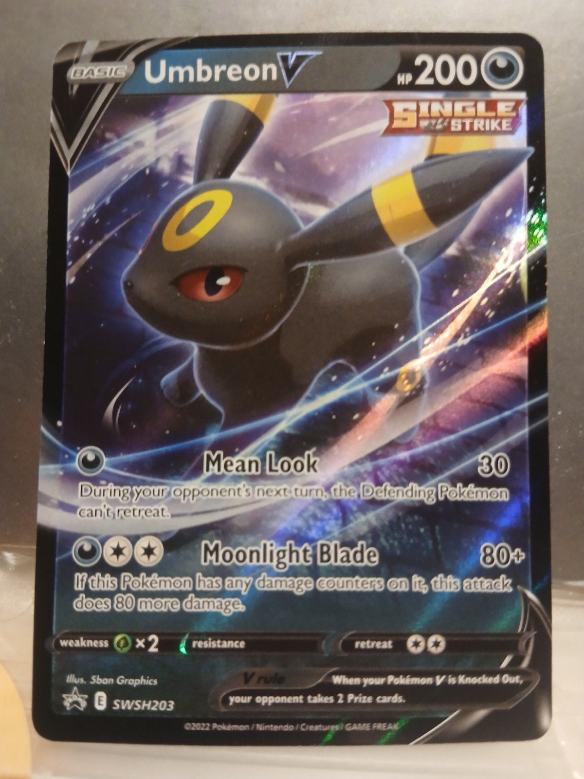 umbreon v SWSH203 pokemon Sword & Shield promo, Hobby en Vrije tijd, Ophalen of Verzenden, Nieuw, Losse kaart, Foil