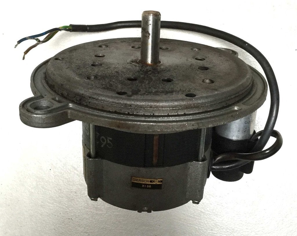 MOTOR 220 volt 90 watt, 2700 toeren. Diverse toepassingen, Doe-het-zelf en Bouw, Motoren, Ophalen of Verzenden, Zo goed als nieuw
