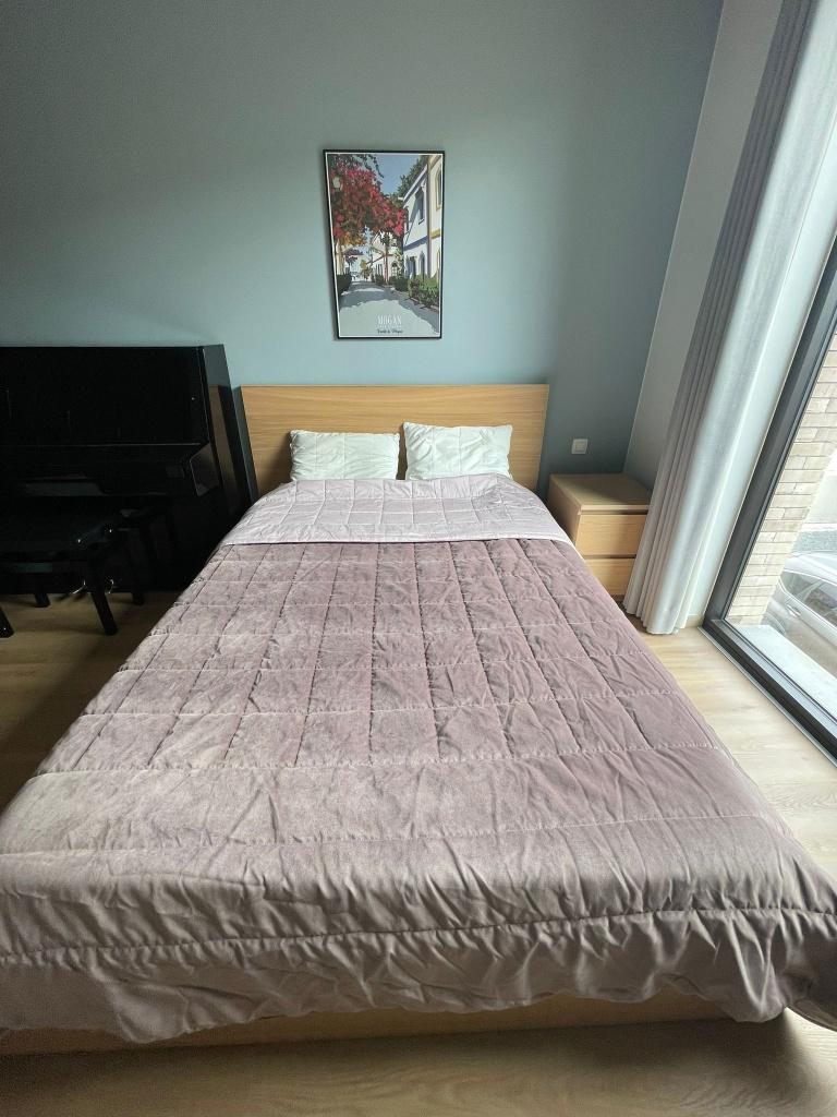 Tweepersoonsbed, Huis en Inrichting, Slaapkamer | Bedden, Zo goed als nieuw, Tweepersoons, 140 cm, 200 cm, Hout, Beige, Ophalen