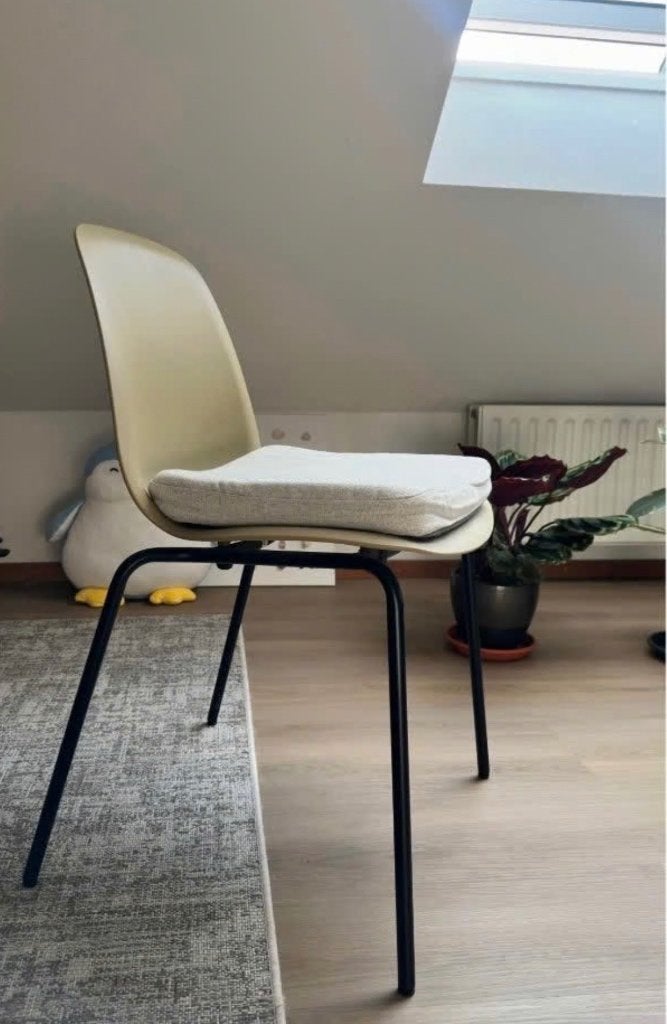 IKEA - SKÄLSTA Chair & ÅKERVINDEFLY Chair cushion, Huis en Inrichting, Stoelen, Ophalen, Zo goed als nieuw, Overige kleuren, Eén