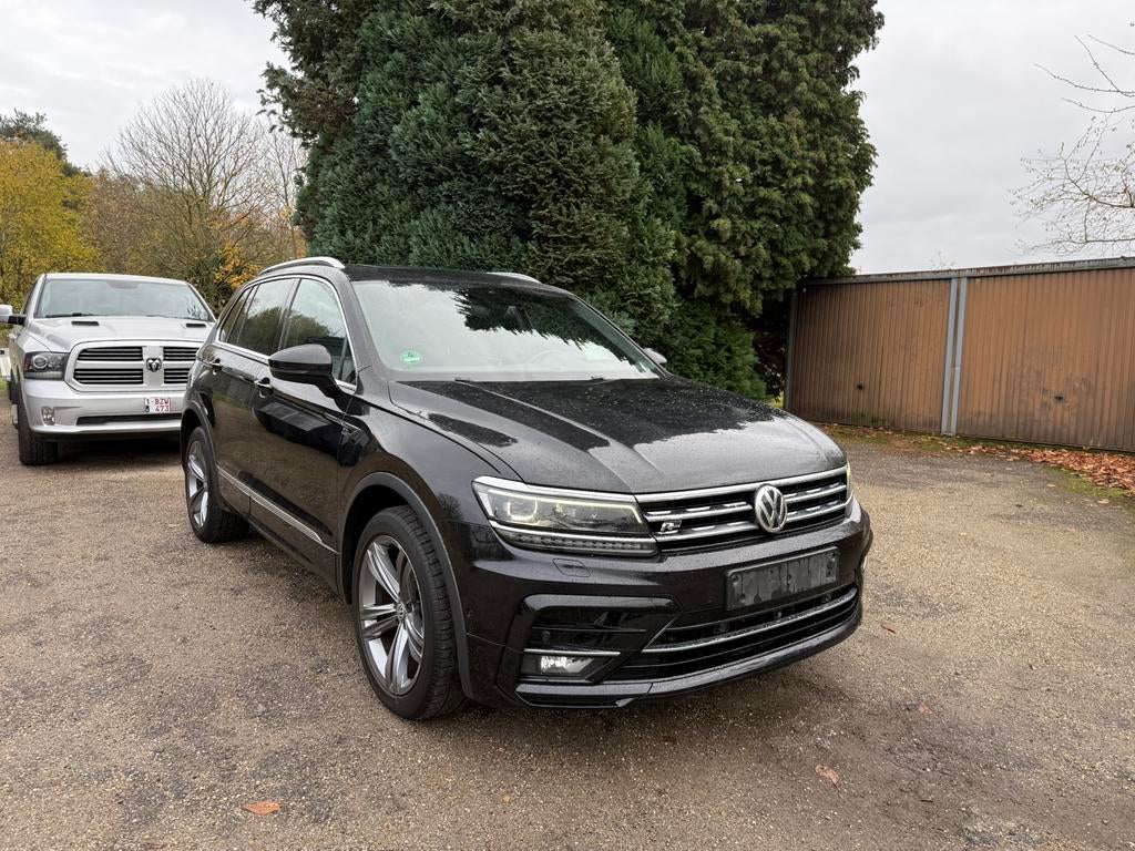Volkswagen tiguan 2.0tsi 4MOTION Rline dsg automaat benzine, Auto's, Automaat, Zwart, Leder, Bedrijf