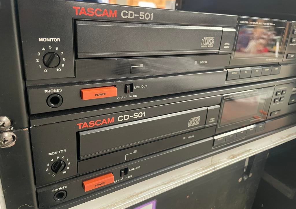 TASCAM CD-501+ remote control, Enlèvement, Comme neuf