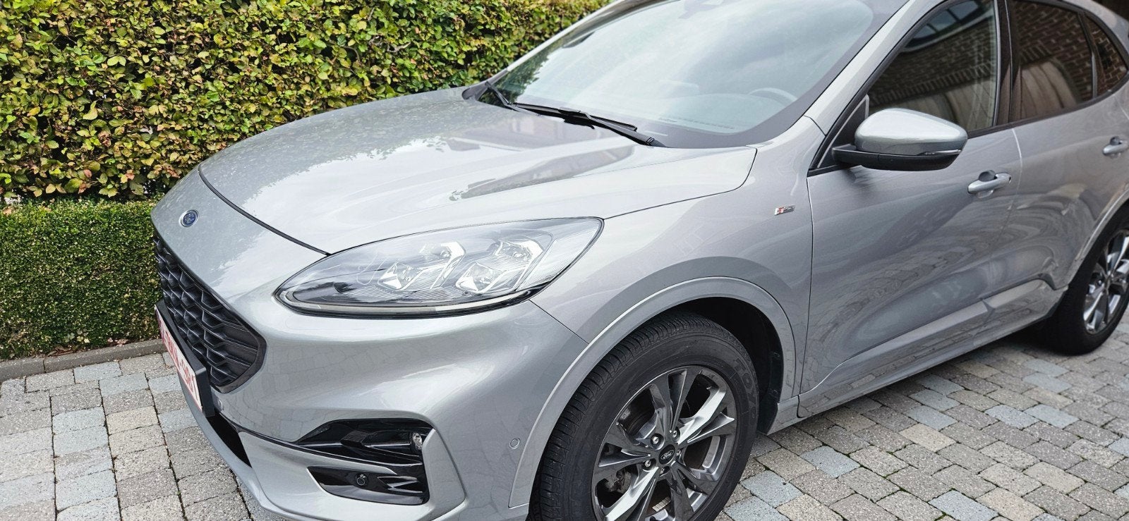 ford KUGA, Autos, Achat, Euro 6, Entretenue par le concessionnaire, Noir