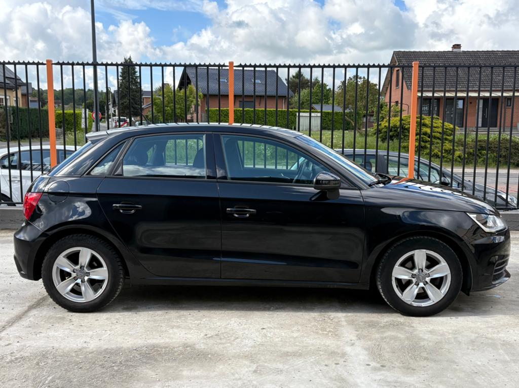 AUDI A1 SPORTBACK ULTRA 1.4CR TDI 90CV 154 000KM 2016 EURO 6, Auto's, Audi, Voorwielaandrijving, Stof, A1, Zwart