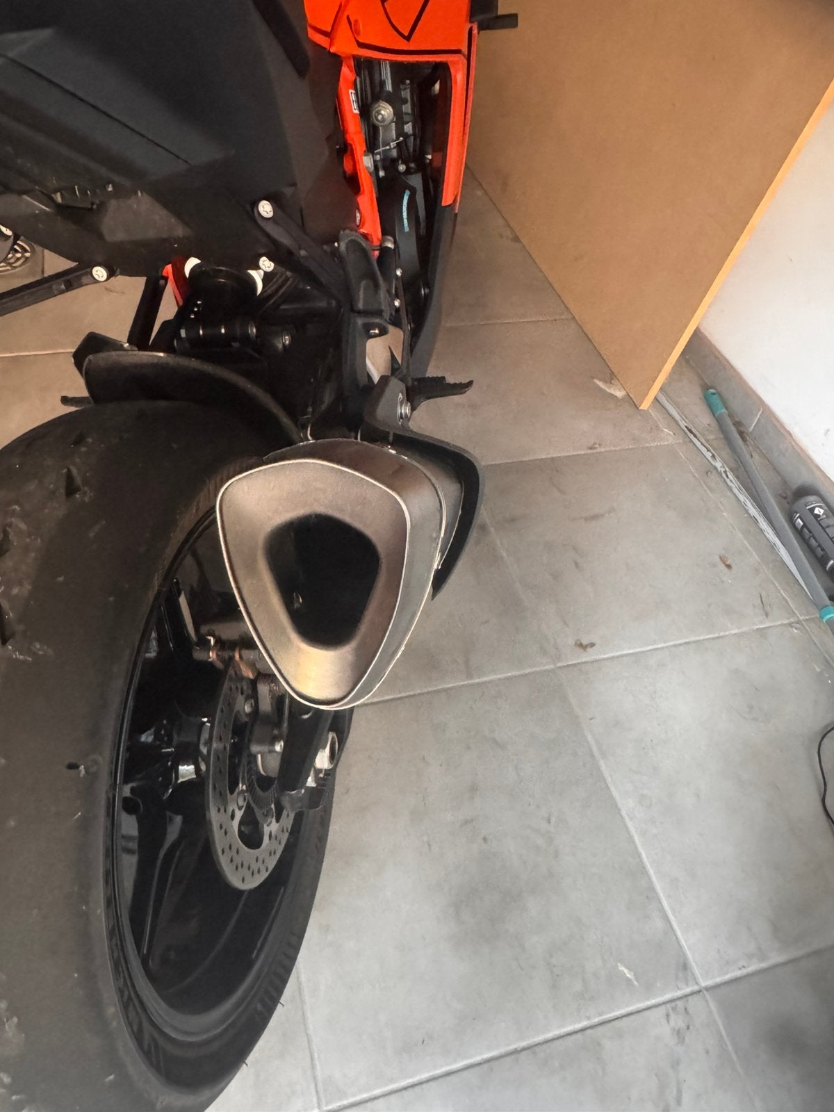 Akrapovic uitlaat, Motos, Enlèvement, Comme neuf