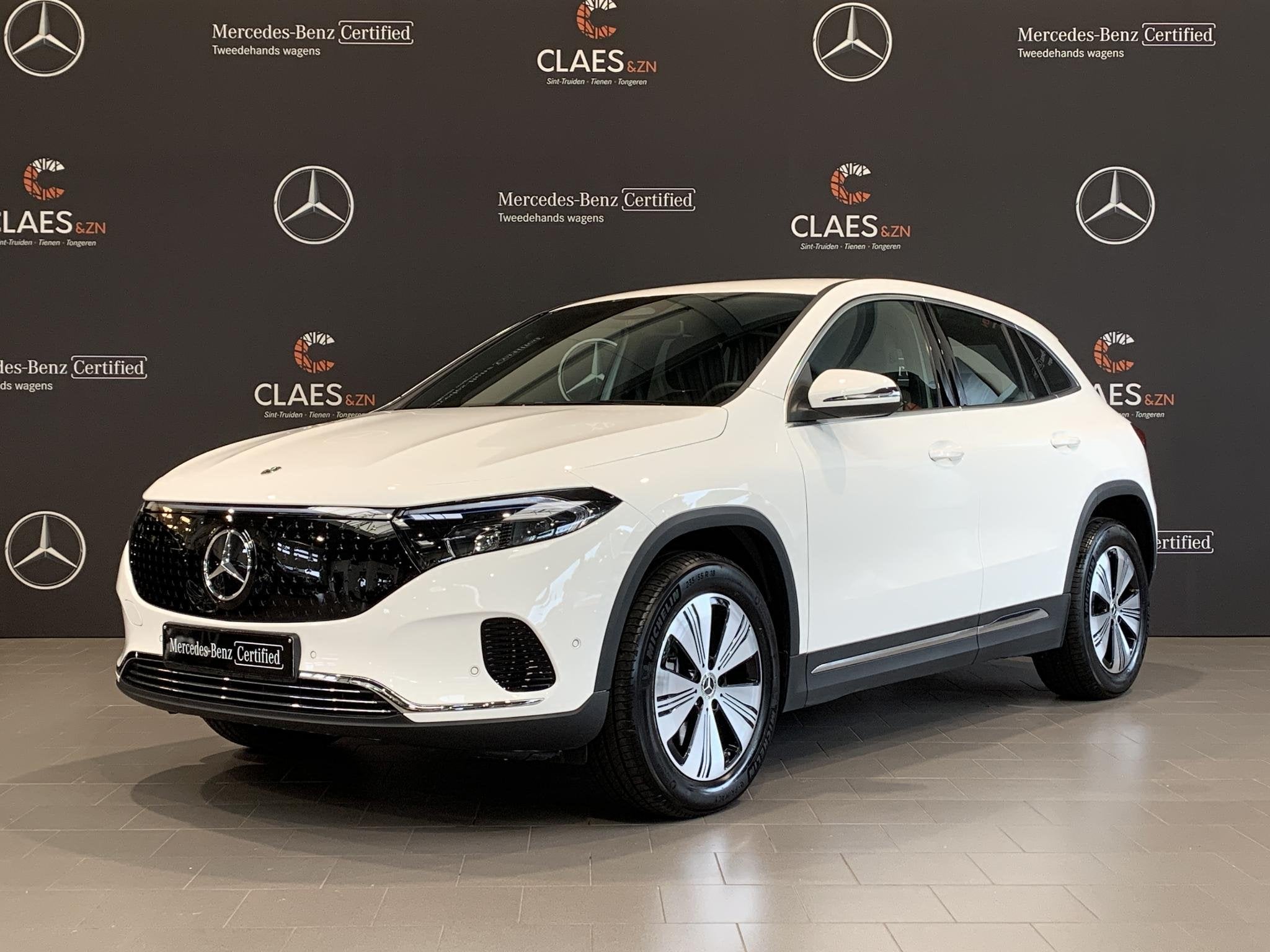 Mercedes-Benz EQA 250+ Business Line - DOS 8916, Auto's, Stof, Gebruikt, Zwart, https://public.car-pass.be/vhr/85bf17eb-18b7-40f8-a930-3f4b5a4728ec