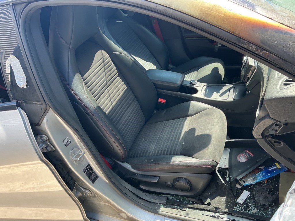 CONSOLE CENTRALE CLA (117.3) (|A2466800819|A1766801350|), Mercedes-Benz, Utilisé, Dialog.mb@mercedes-benz.com, Mercedes-Benz AG