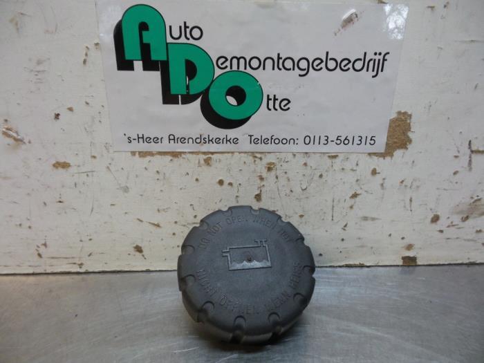 Bouchon vase d'expansion d'un Mercedes CLK (CLK-Klasse 02-), Utilisé, -, -, Enlèvement ou Envoi