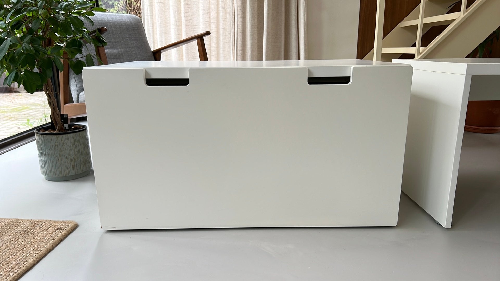 Ikea smastad stuva opbergkist / speeltafel met stoel / bank, Kast, 50 tot 70 cm, Zo goed als nieuw, 75 tot 100 cm
