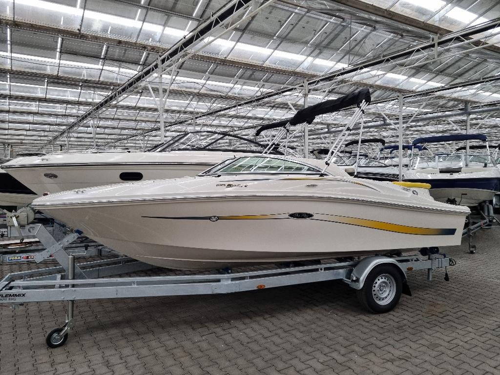 Sea Ray 195 Sport van het jaar 2007 Mercruiser 4.3 L 190 PK, Watersport en Boten, Ophalen, Binnenboordmotor, 120 tot 200 pk, Zo goed als nieuw