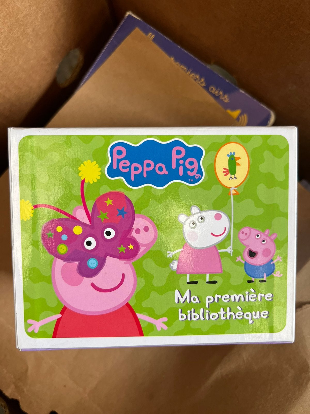 Mini bibliothèque Peppa pig, Enfants & Bébés, Enlèvement, Utilisé